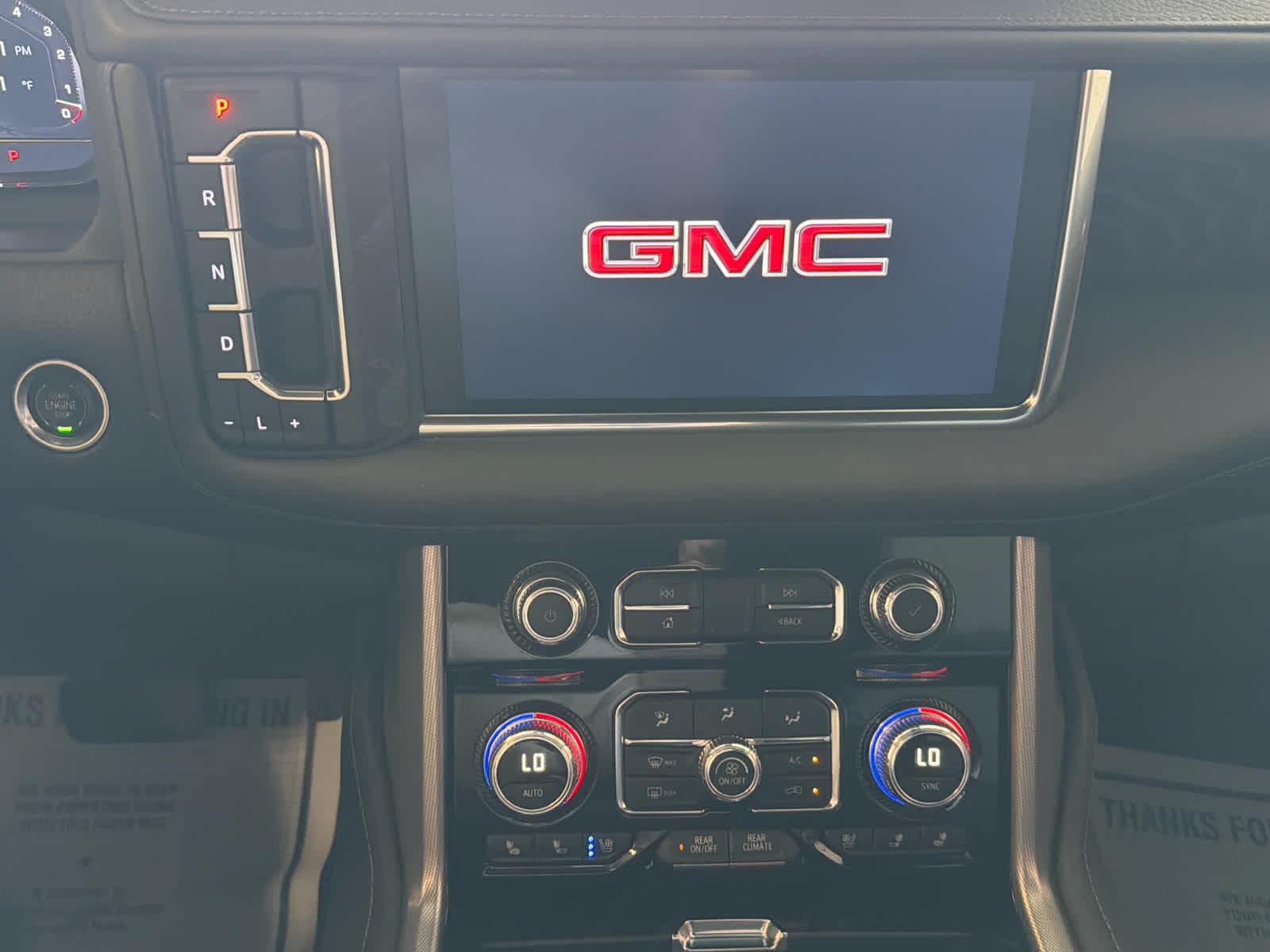 2024 GMC Yukon Denali - Photo 52