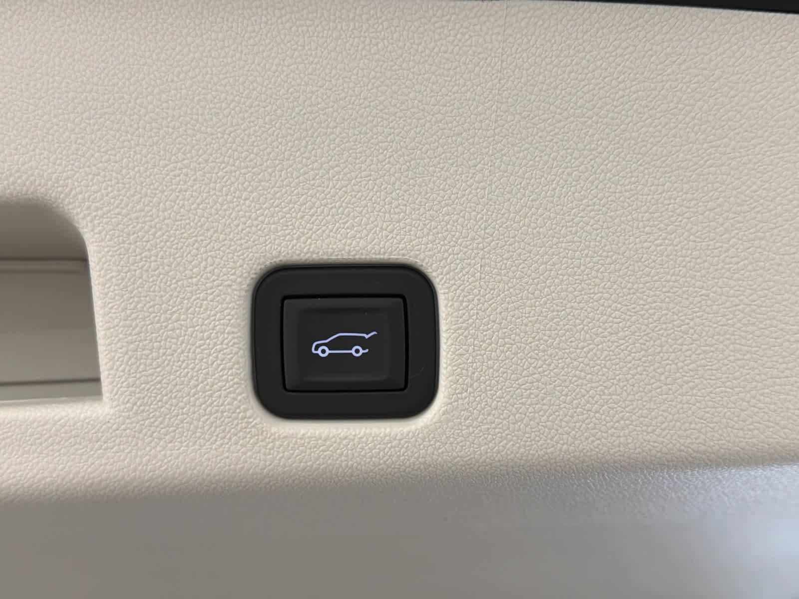 2026 GMC Acadia Denali - Photo 9