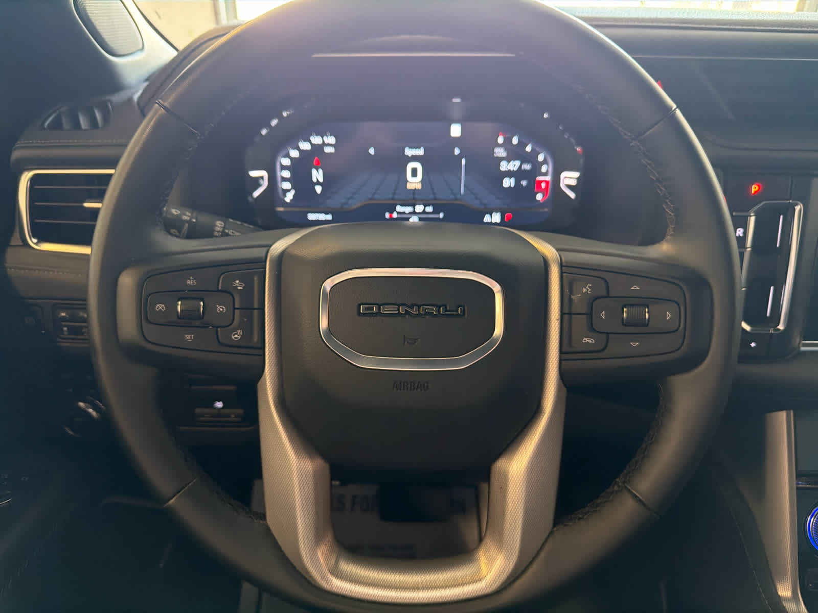 2024 GMC Yukon Denali - Photo 40