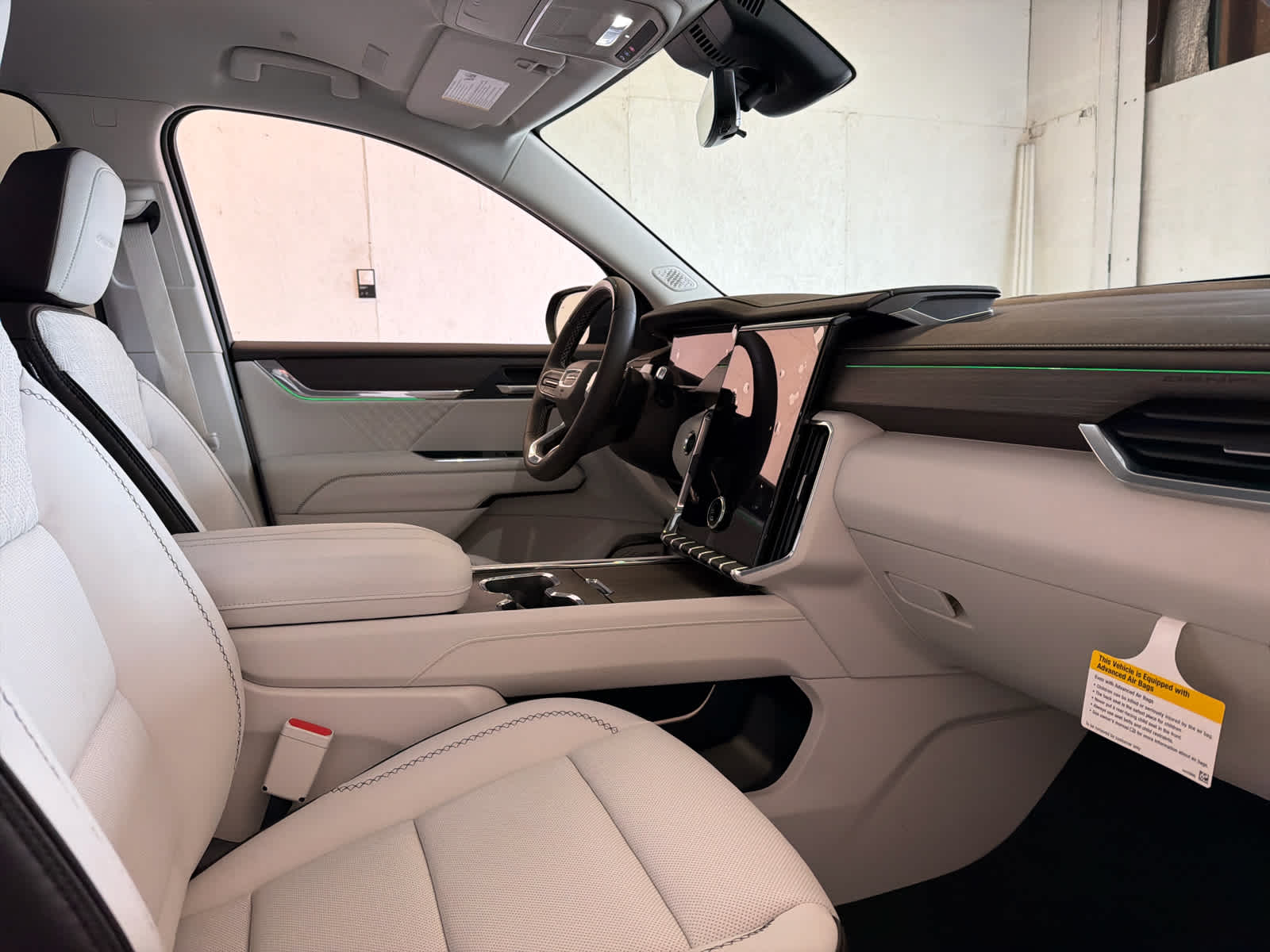 2026 GMC Acadia Denali - Photo 29