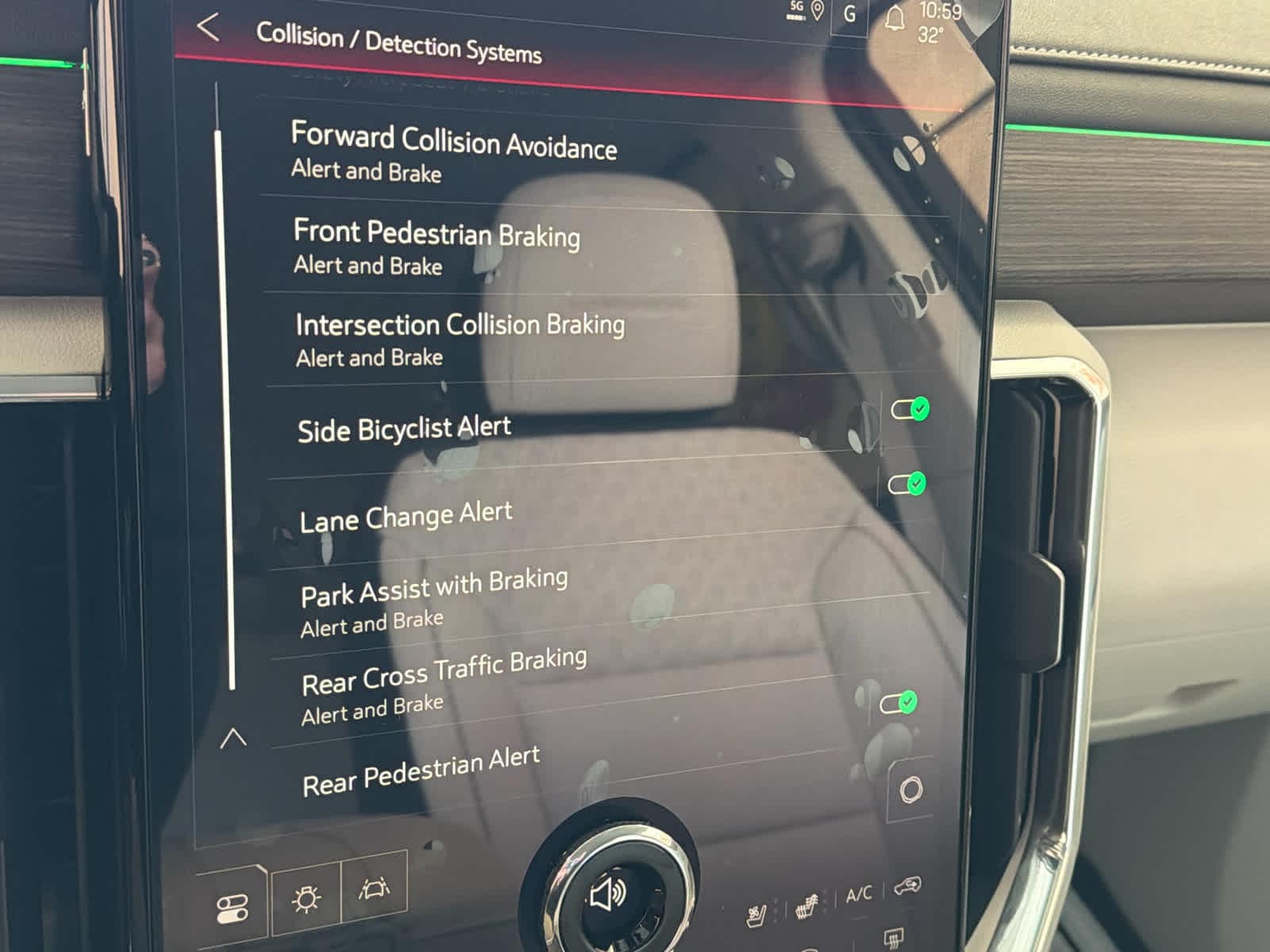 2026 GMC Acadia Denali - Photo 54