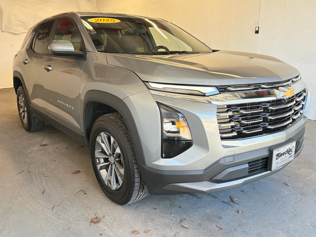 Used 2025 Chevrolet Equinox LT SUV