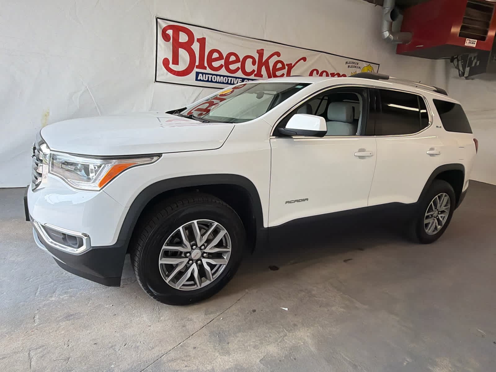 Used 2017 GMC Acadia SLE-2 with VIN 1GKKNLLSXHZ239852 for sale in Red Springs, NC