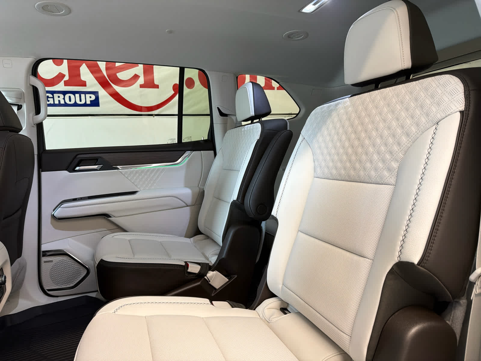 2026 GMC Acadia Denali - Photo 25