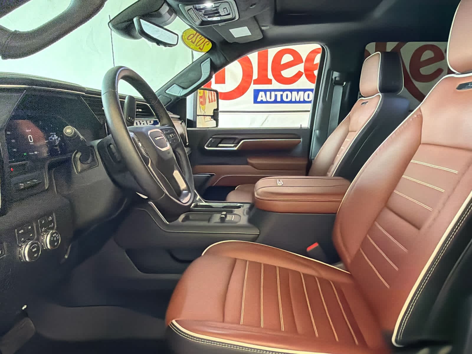 2026 GMC Sierra 2500HD Denali Ultimate - Photo 15