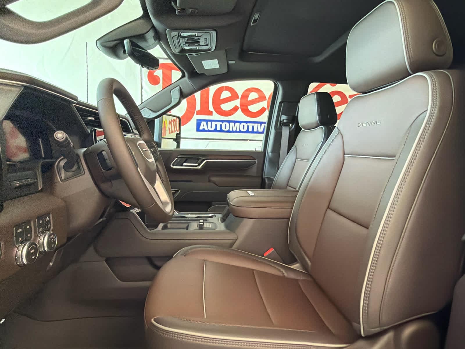 2026 GMC Sierra 2500HD Denali - Photo 18