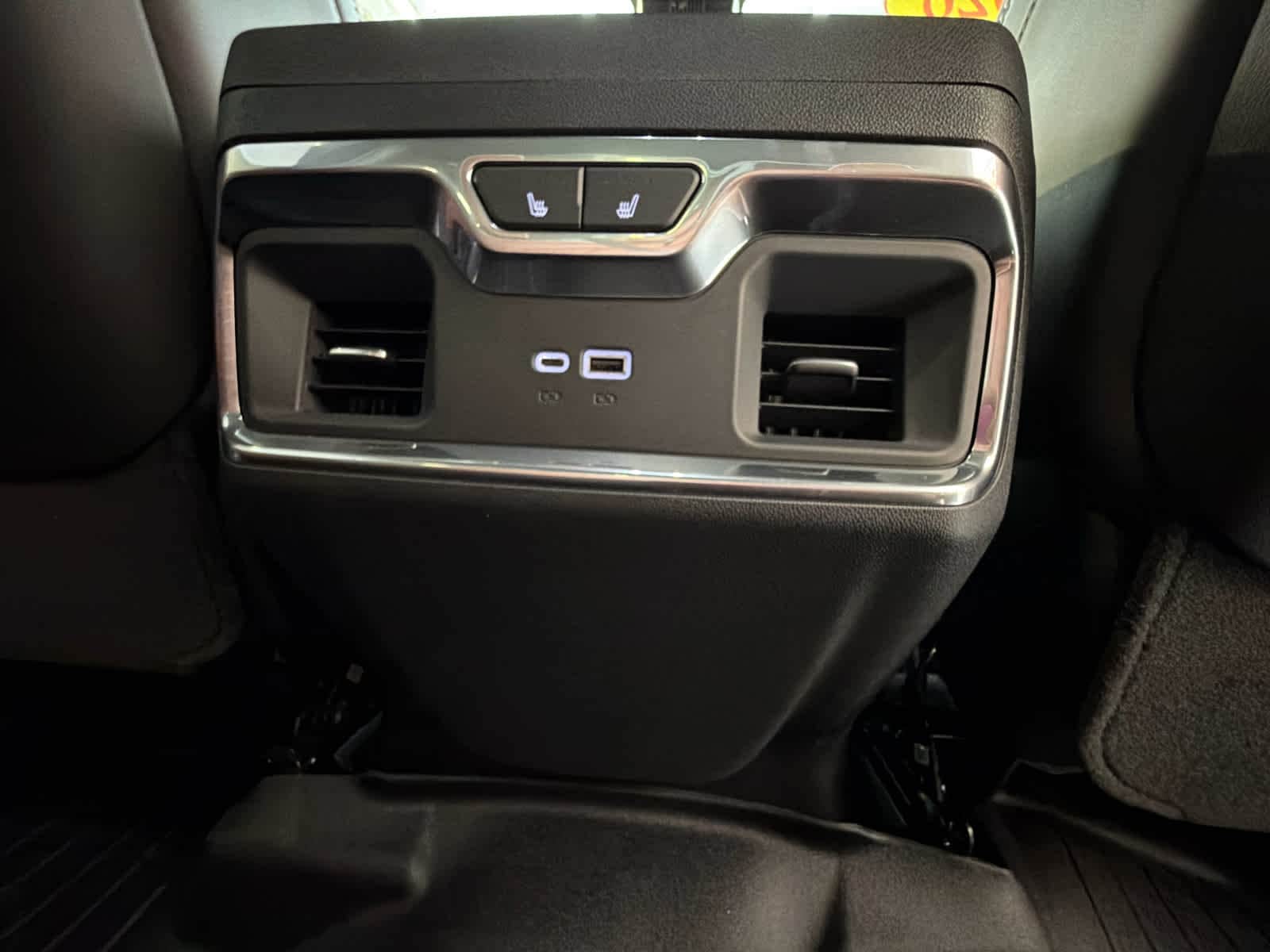 2026 GMC Sierra 2500HD Denali Ultimate - Photo 36