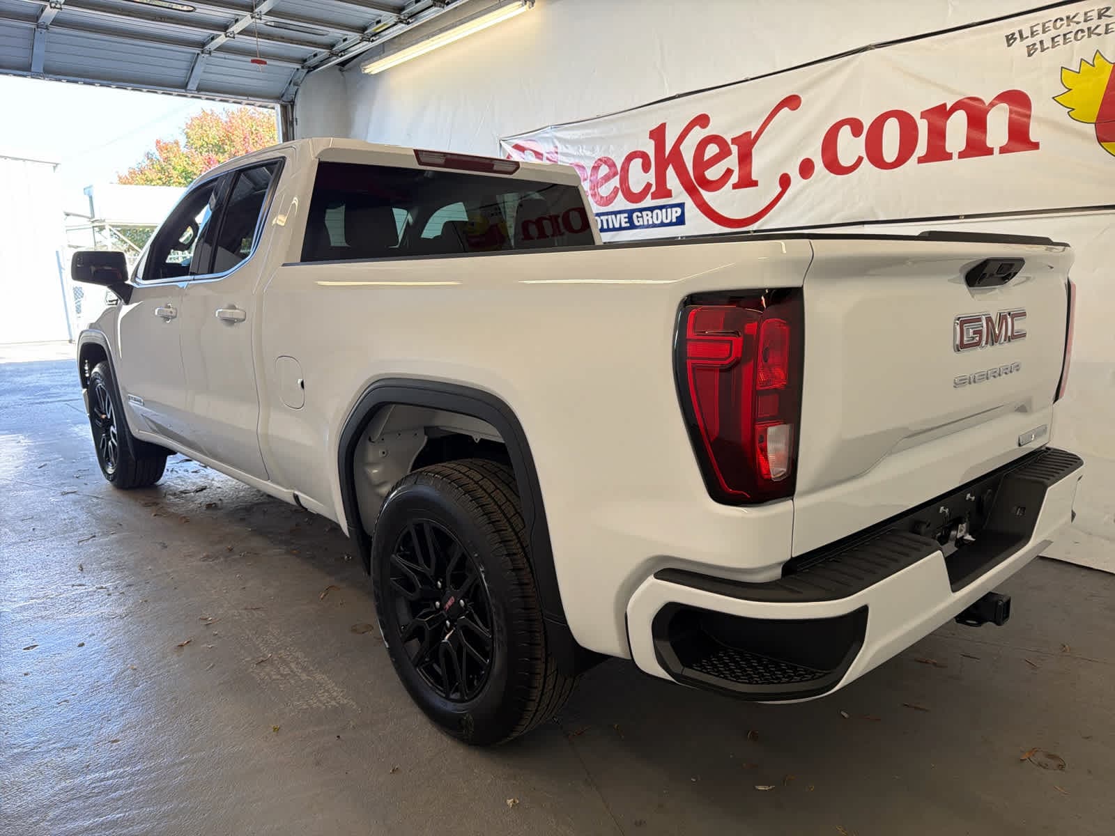 2026 GMC Sierra 1500 Elevation - Photo 8