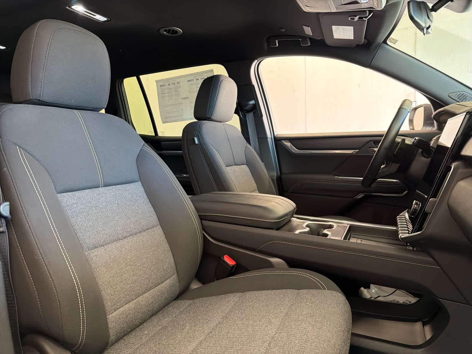 2025 GMC Acadia Elevation - Photo 31
