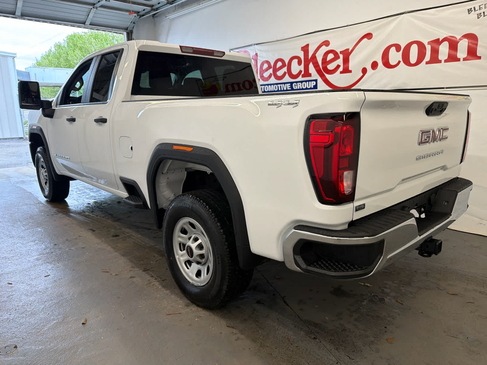 2026 GMC Sierra 2500HD Pro - Photo 8