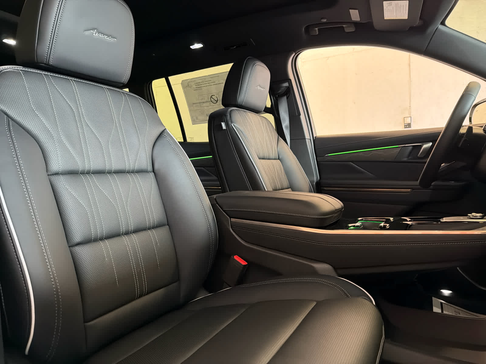 2026 Buick Enclave Avenir - Photo 30