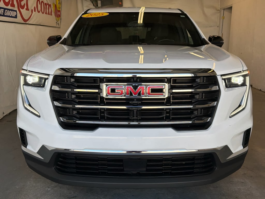 Used 2025 GMC Acadia Elevation SUV