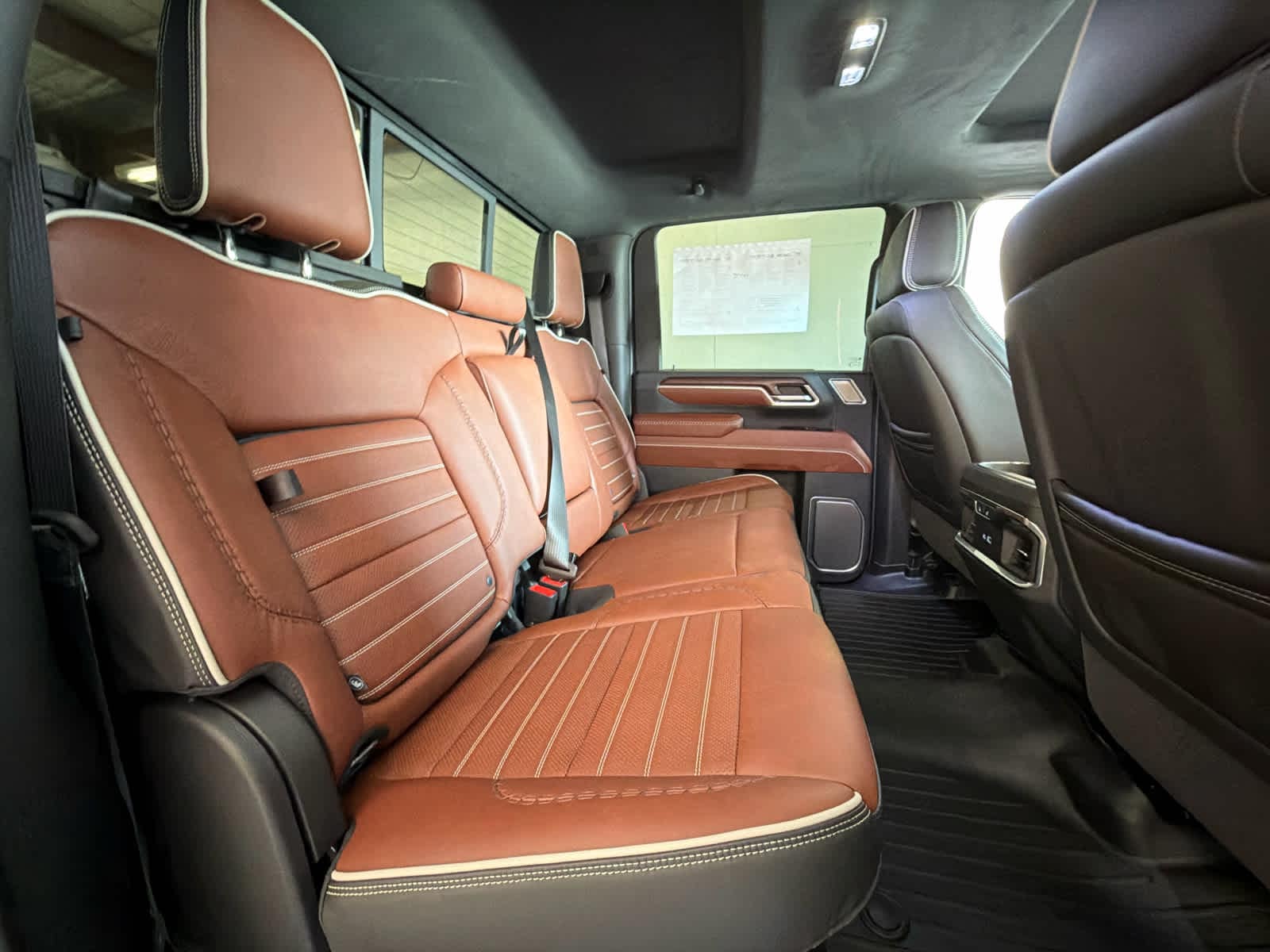 2026 GMC Sierra 2500HD Denali Ultimate - Photo 35