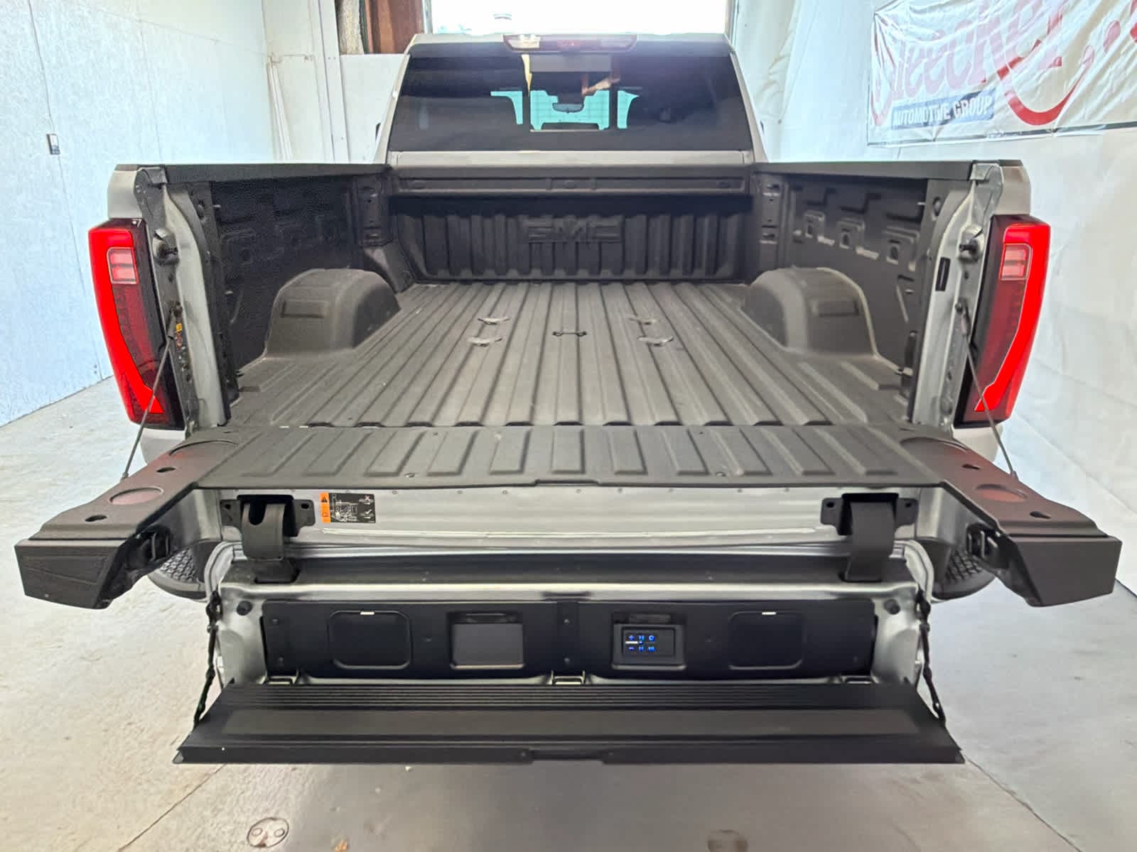 2026 GMC Sierra 2500HD Denali Ultimate - Photo 7