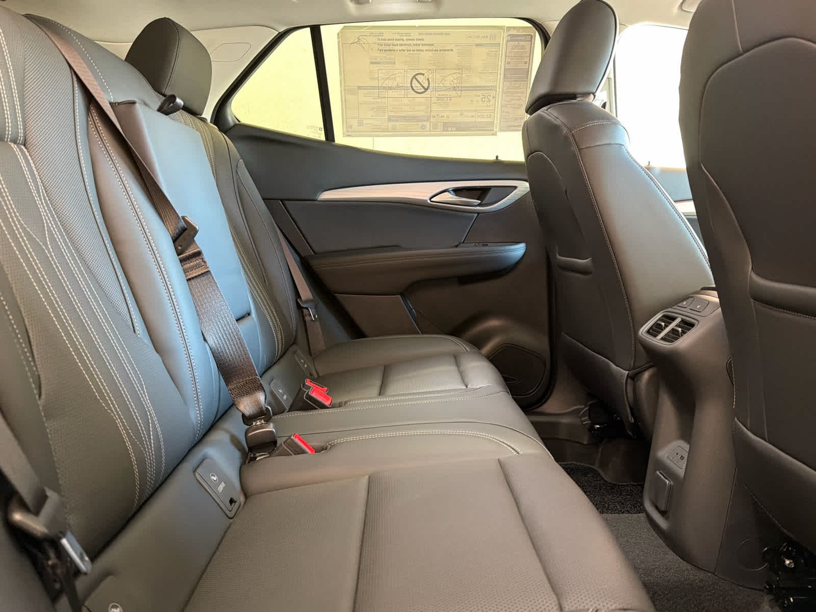 2026 Buick Envision Avenir - Photo 35