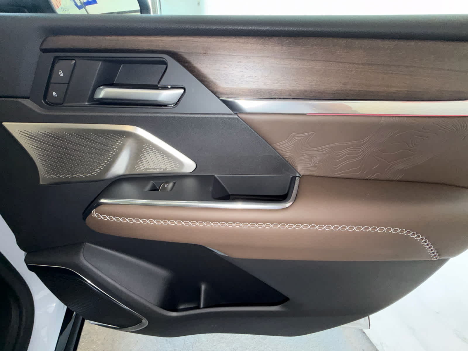 2027 GMC Acadia Denali Ultimate - Photo 30