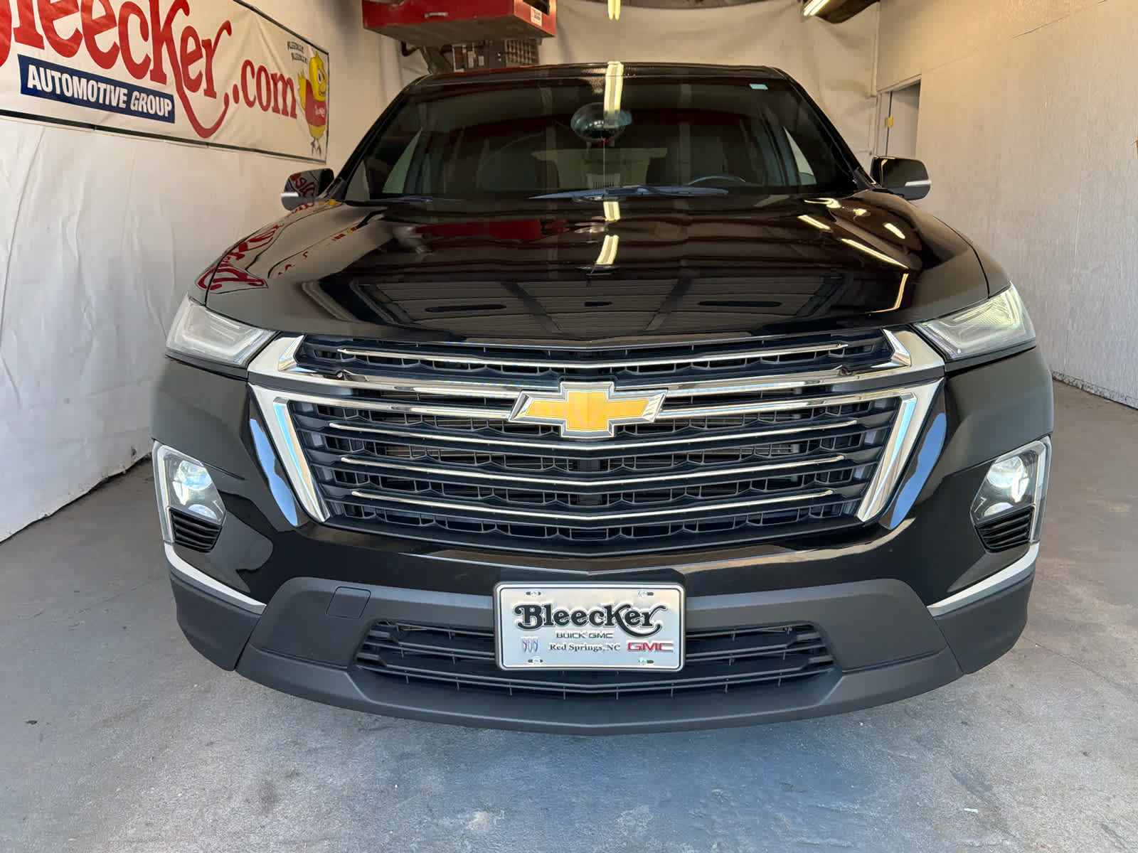 Used 2023 Chevrolet Traverse LT Cloth SUV