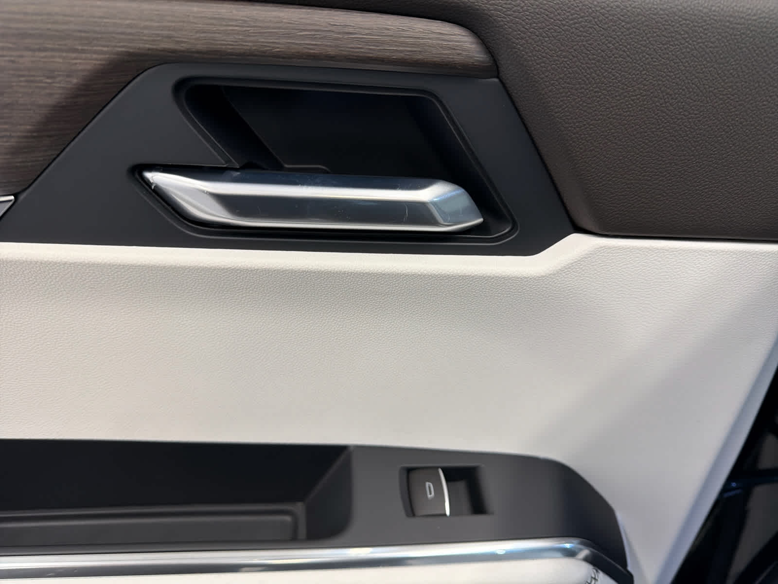 2026 GMC Acadia Denali - Photo 27