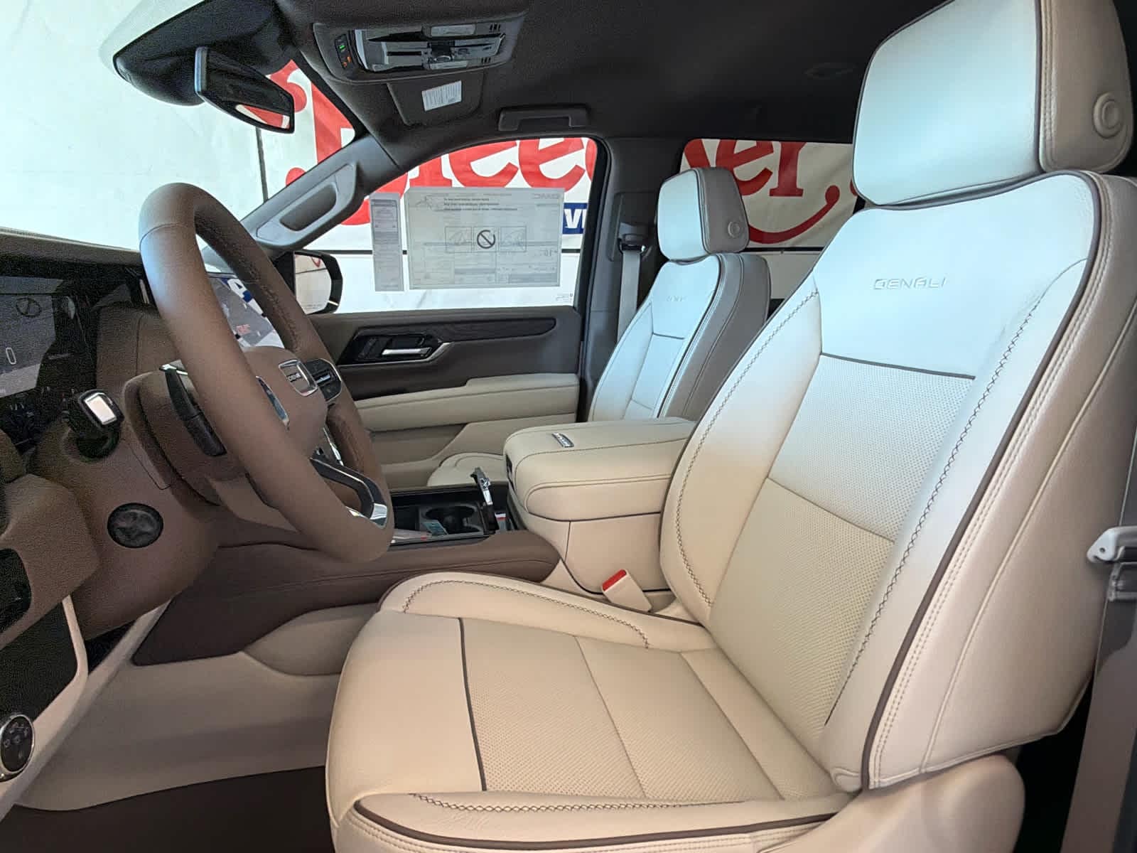2026 GMC Yukon Denali - Photo 16