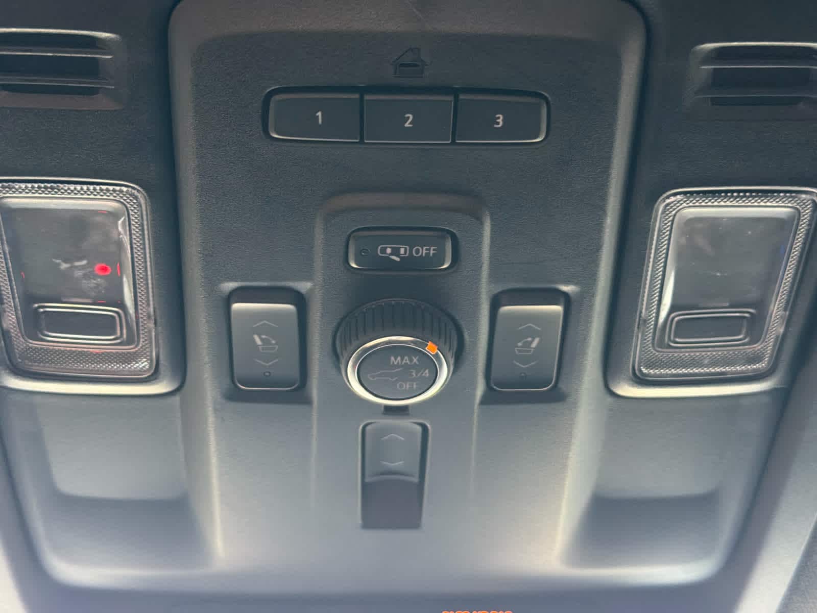 2024 GMC Yukon Denali - Photo 47