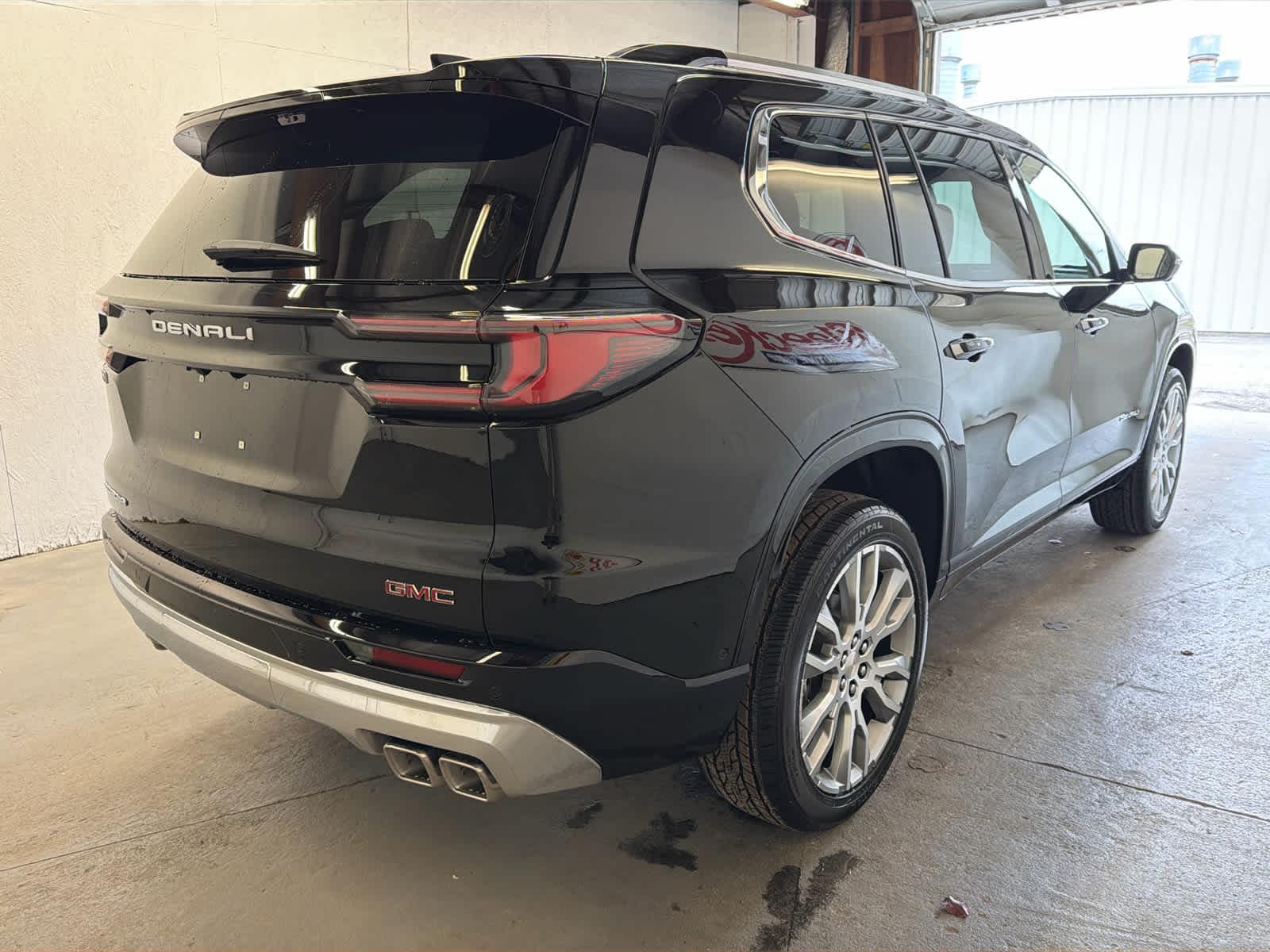 2026 GMC Acadia Denali - Photo 6