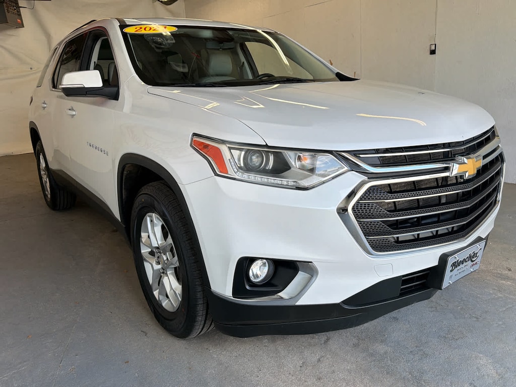 Used 2021 Chevrolet Traverse LT Cloth SUV
