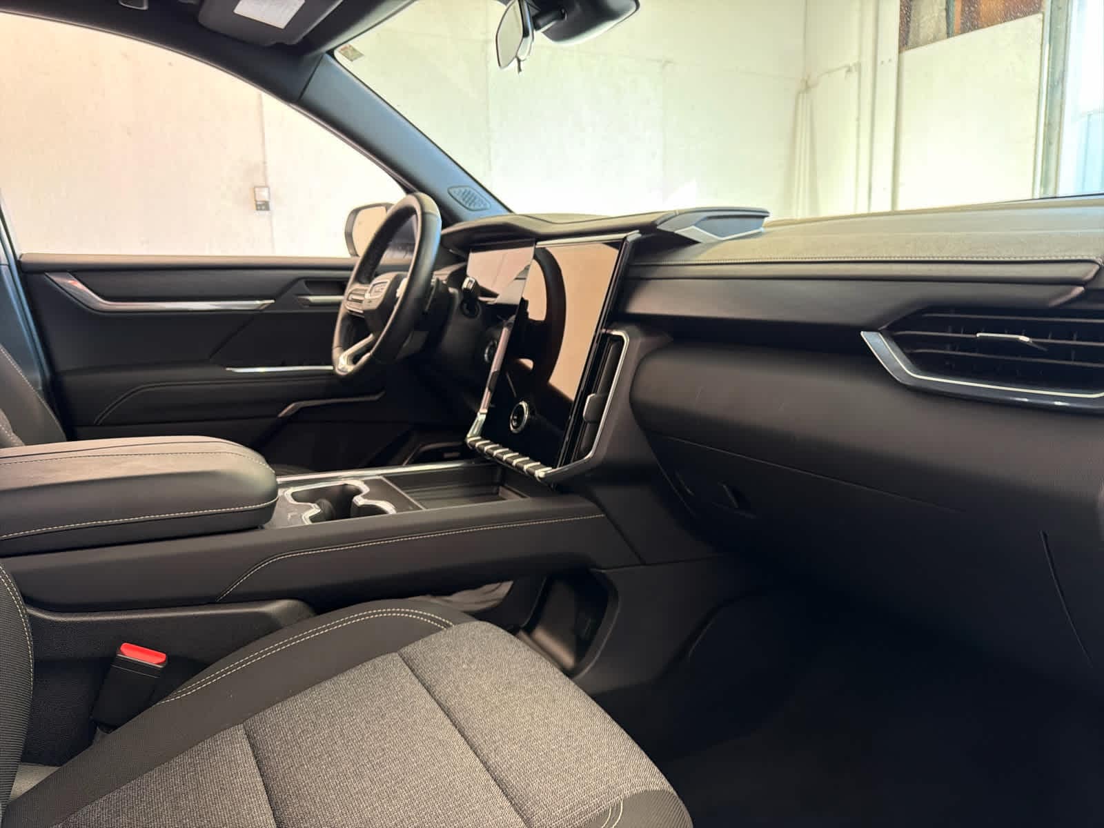 2025 GMC Acadia Elevation - Photo 30