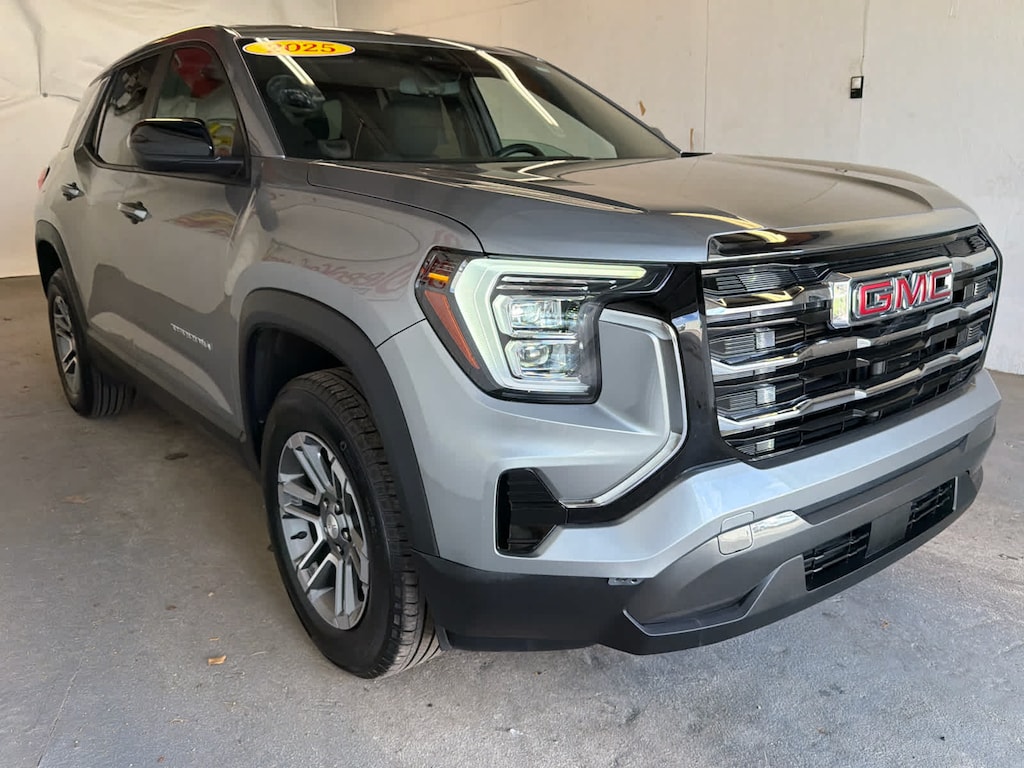 Used 2025 GMC Terrain Elevation SUV