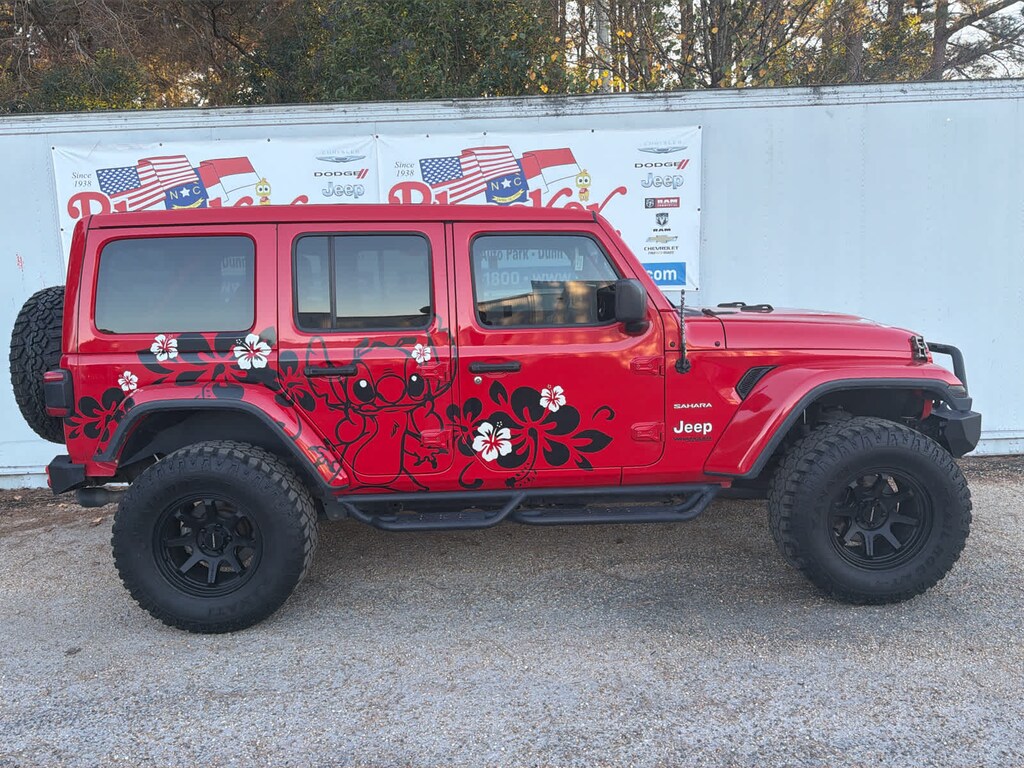 Used 2020 Jeep Wrangler Unlimited Sahara SUV