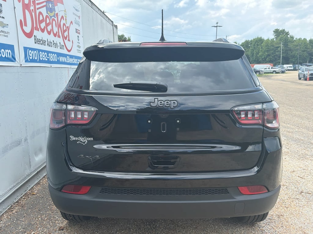 New 2026 Jeep Compass Latitude Sport Utility