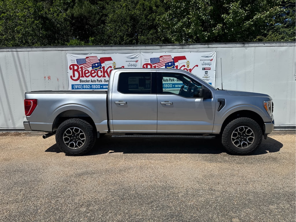 Used 2022 Ford F-150 XLT 4WD Supercrew 5.5 Box Truck SuperCrew Cab