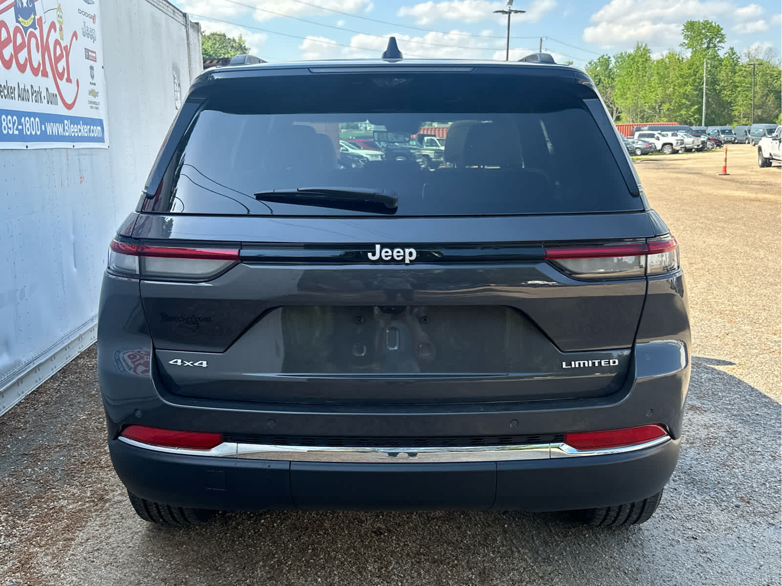 2025 Jeep Grand Cherokee Limited photo 4