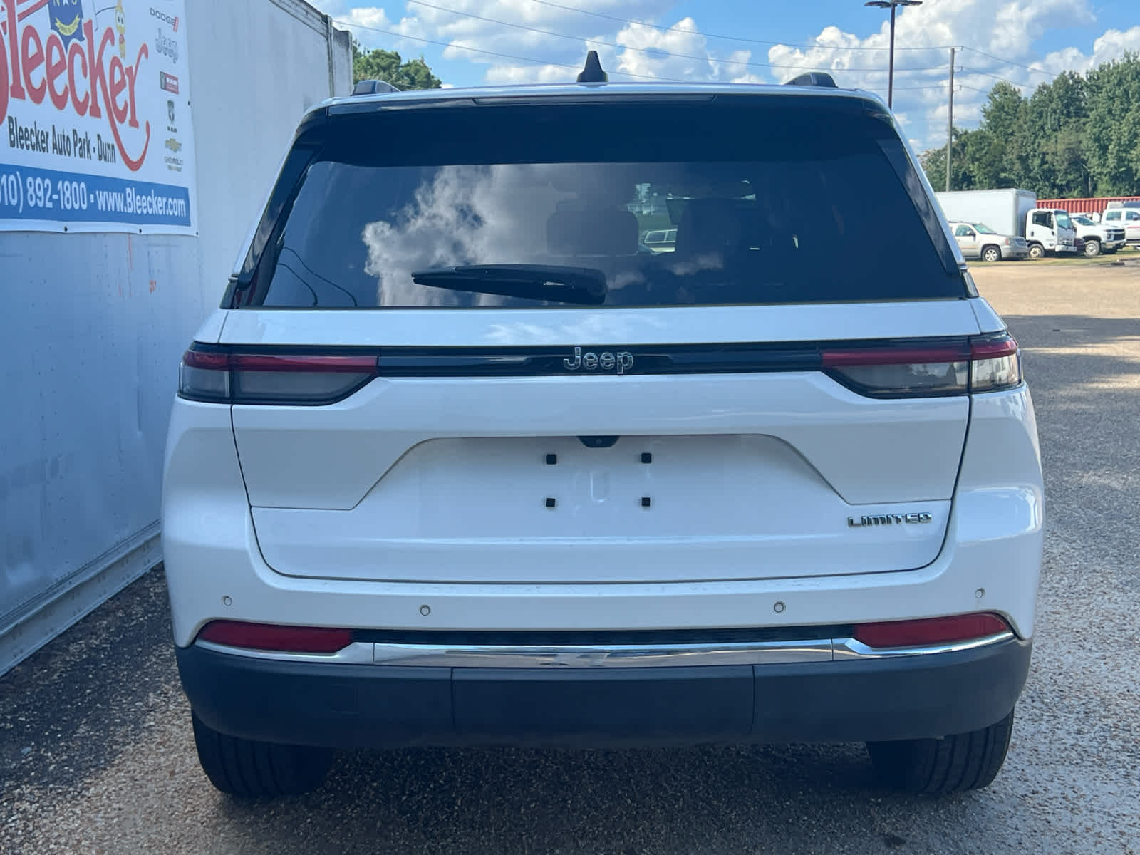 2022 Jeep Grand Cherokee Limited photo 3