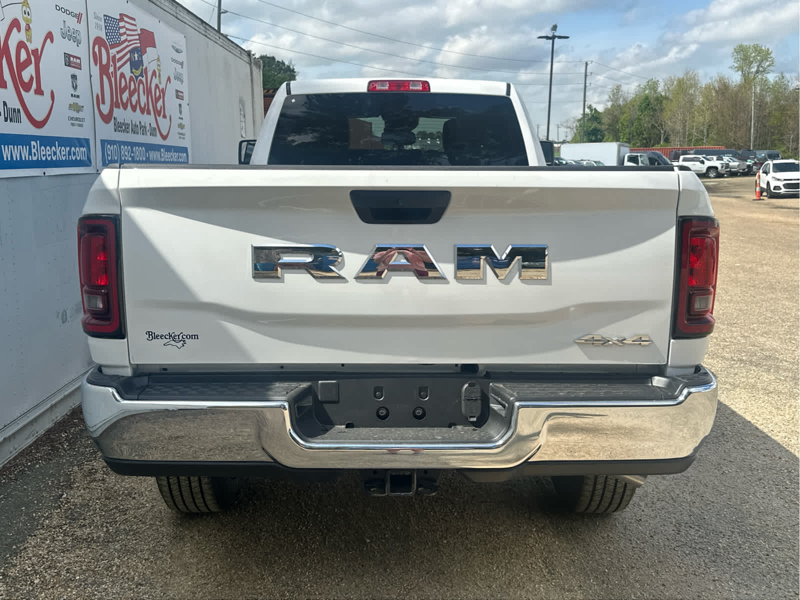 2025 Ram 2500 Tradesman photo 4