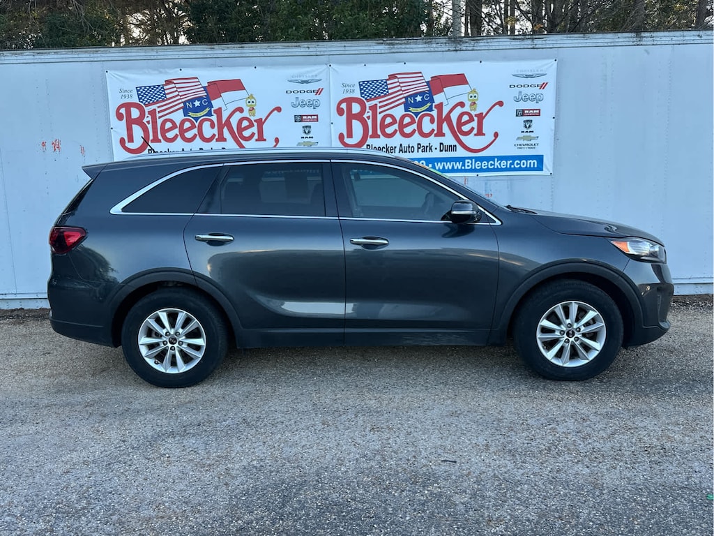 Used 2020 Kia Sorento LX SUV