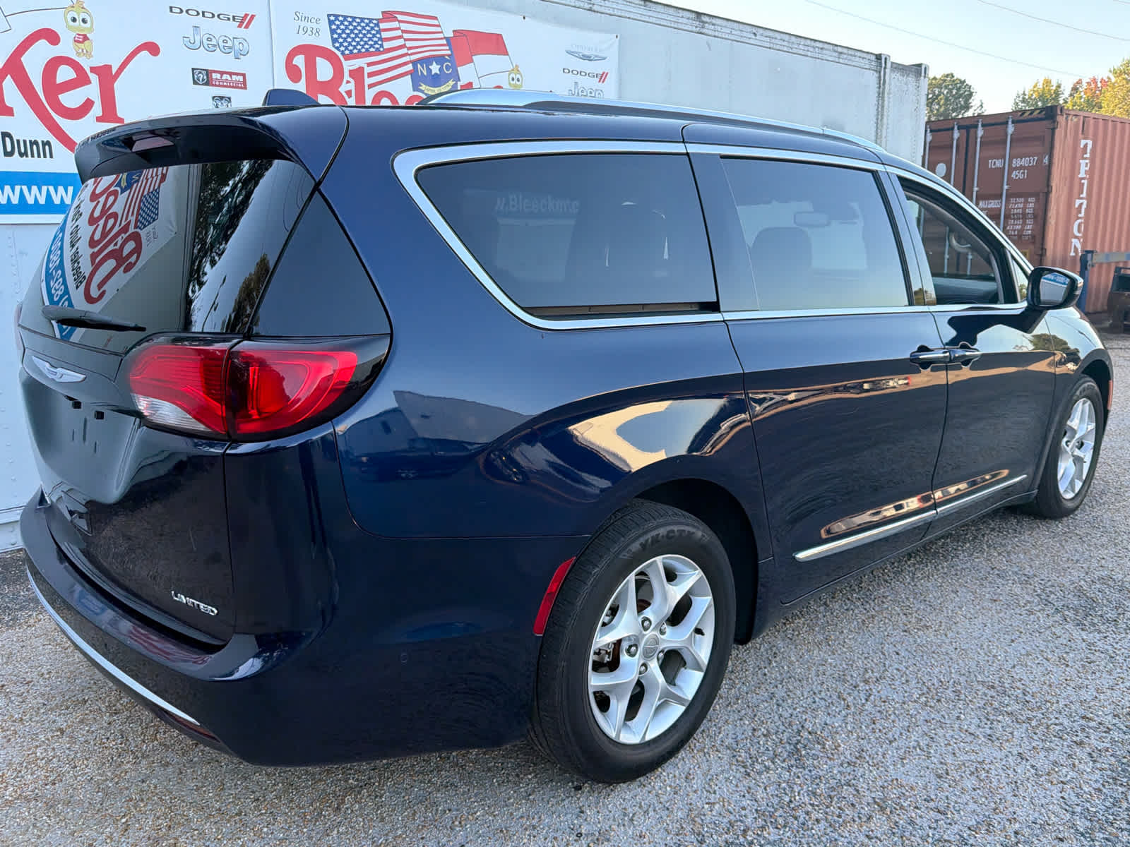 Photo 3
