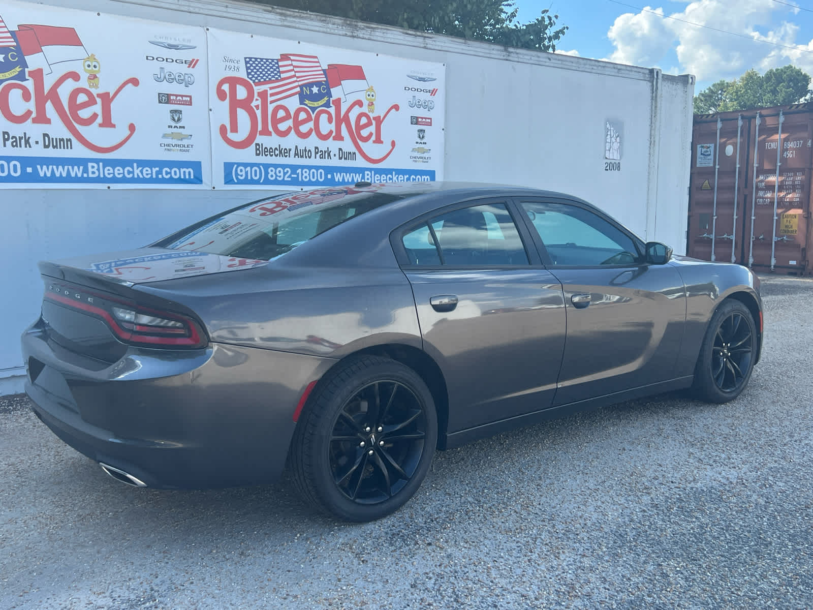2021 Dodge Charger SXT photo 3