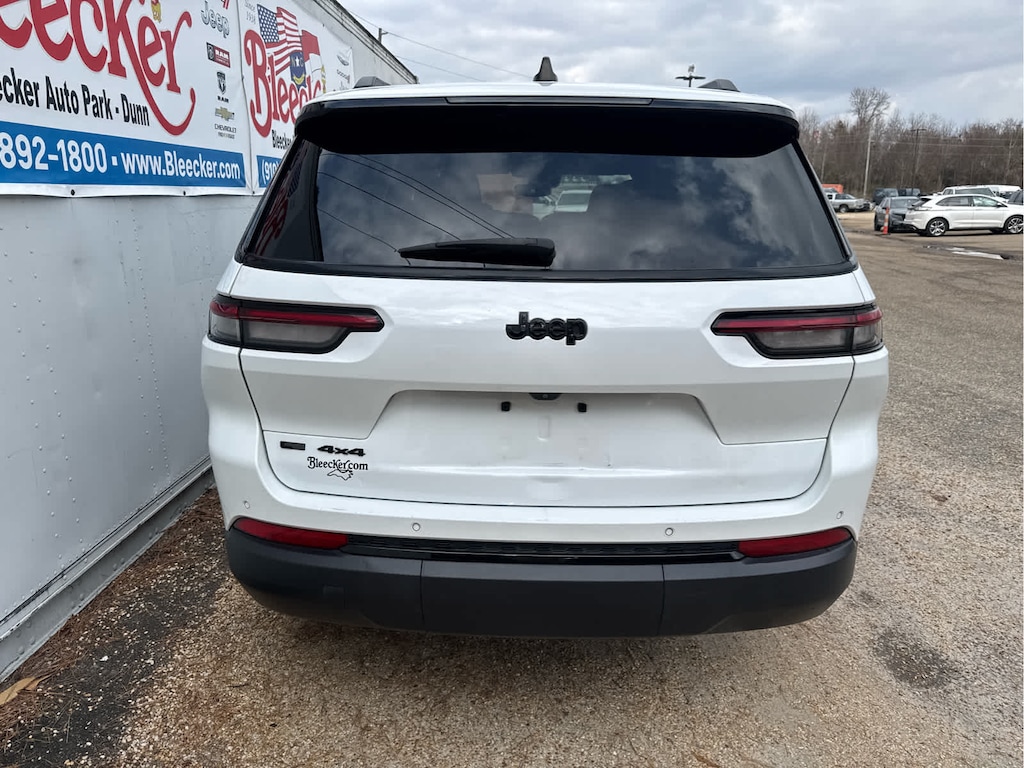 Used 2023 Jeep Grand Cherokee L Altitude SUV