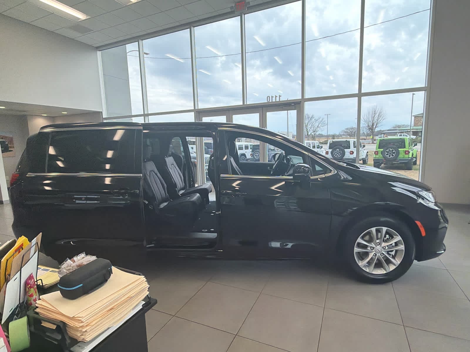 Vehicle Image 2