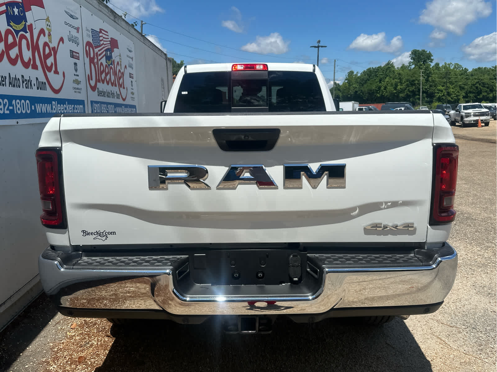 2025 Ram 3500 Tradesman photo 4