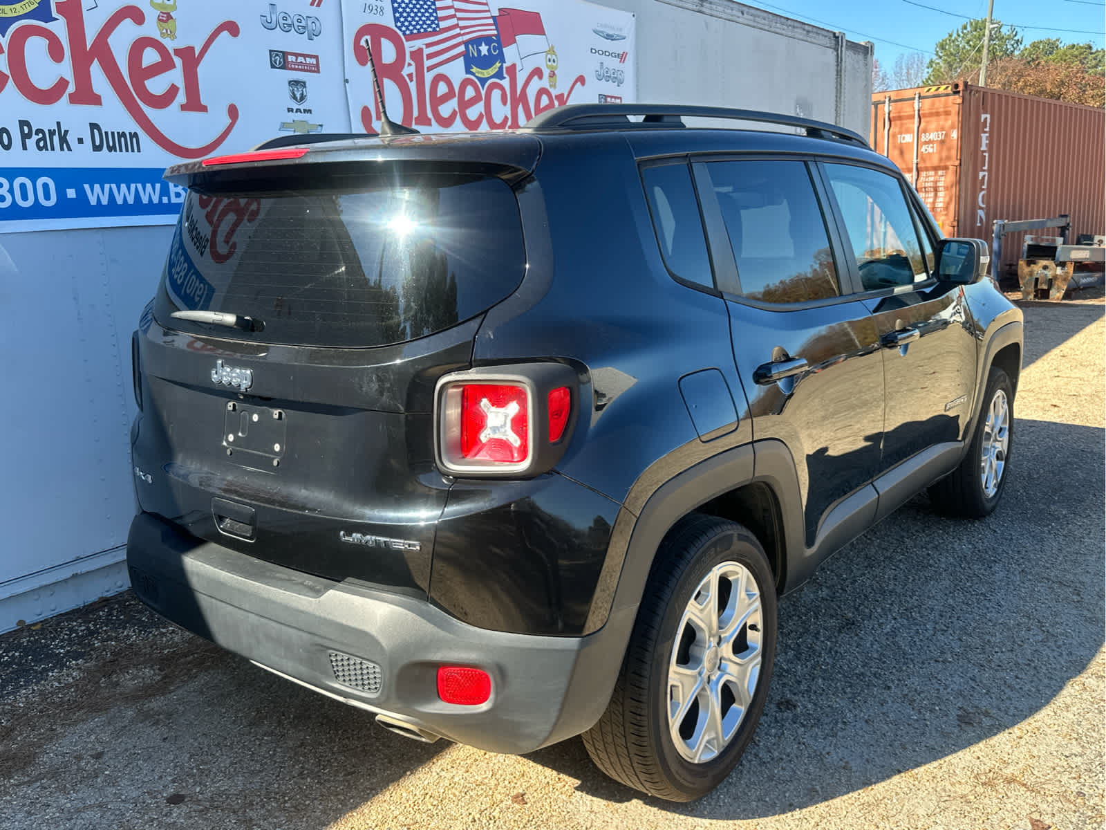 2019 Jeep Renegade Limited photo 2