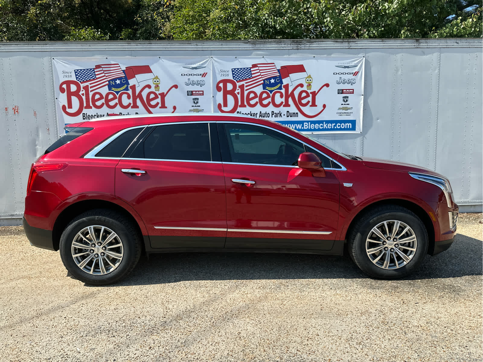 2019 Cadillac XT5 Luxury photo 2