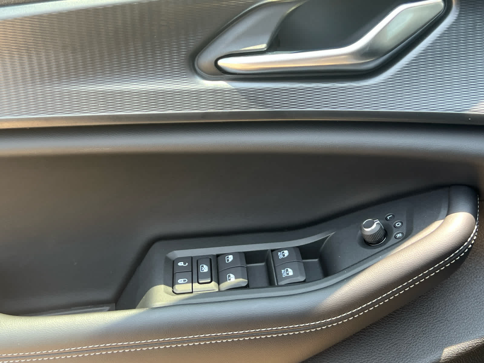 2025 Jeep Grand Cherokee Laredo - Photo 23