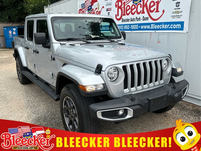 2023 Jeep Gladiator Overland 4x4 Truck Crew Cab