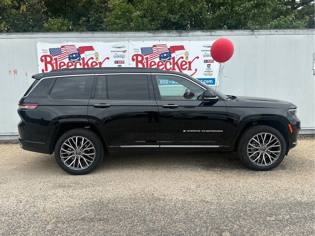 New 2025 Jeep Grand Cherokee L Summit Sport Utility