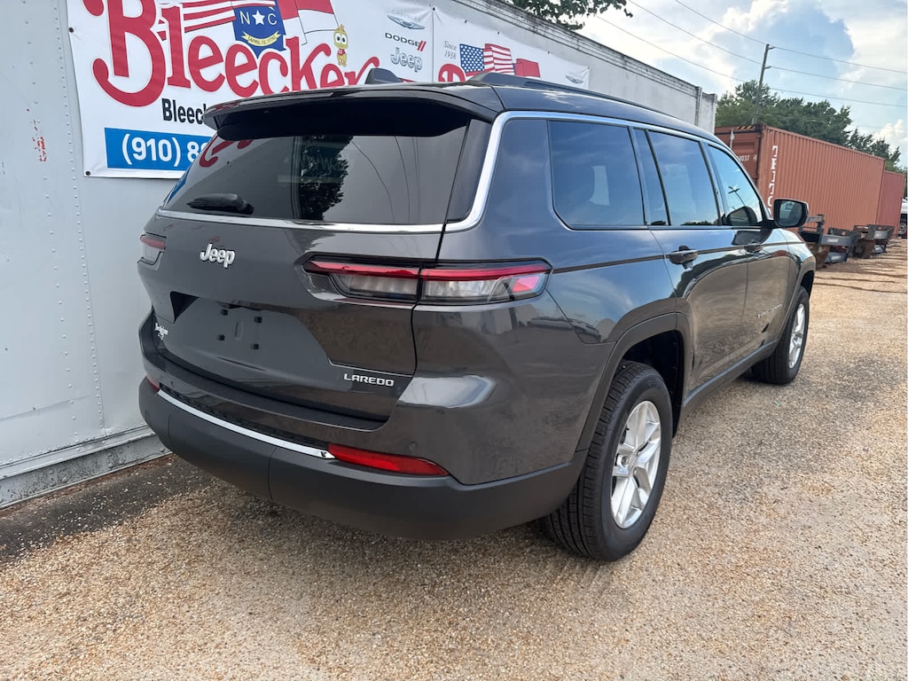New 2026 Jeep Grand Cherokee L Laredo Sport Utility