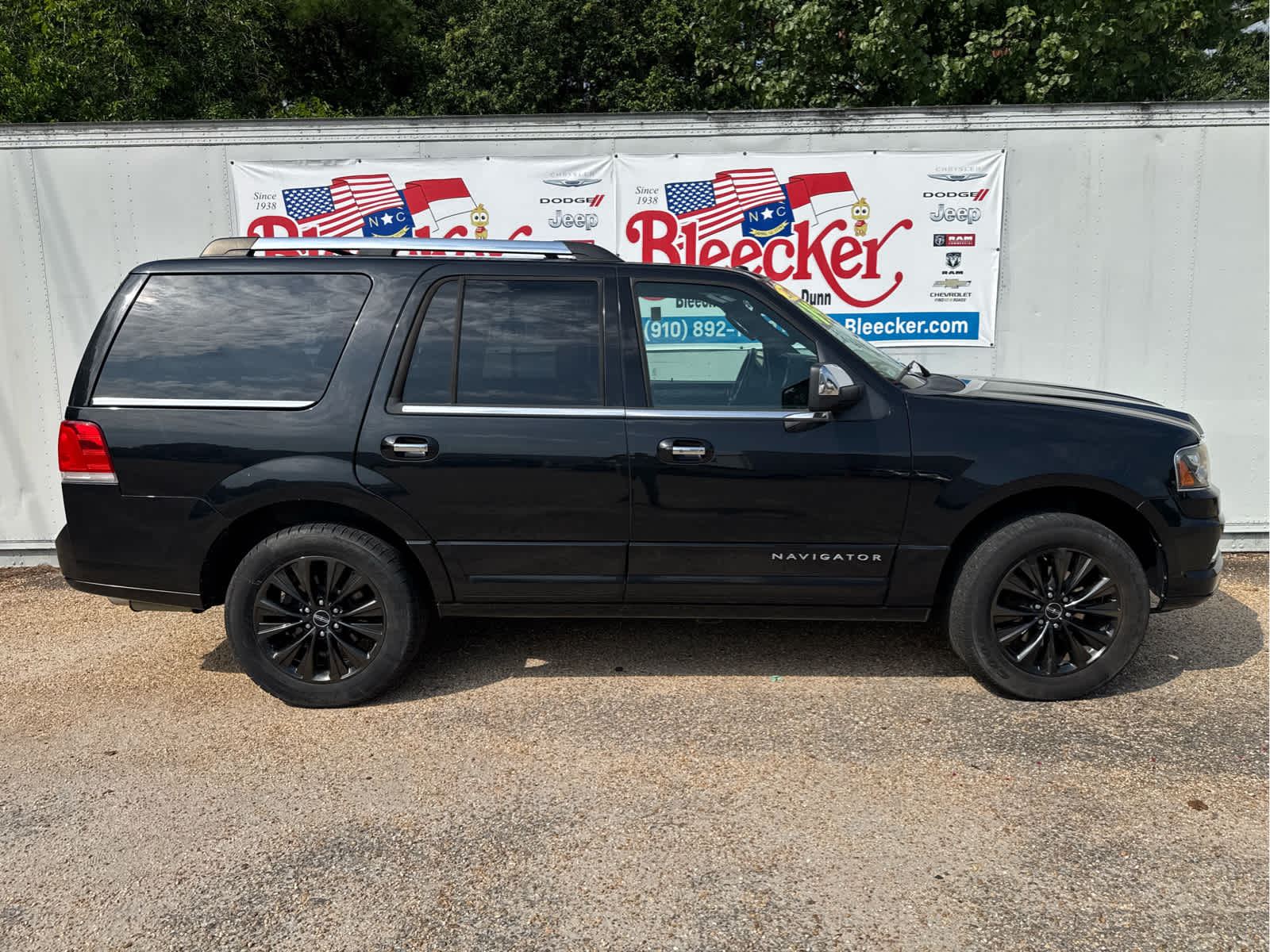 Used 2015 Lincoln Navigator Base with VIN 5LMJJ2HT6FEJ07974 for sale in Dunn, NC