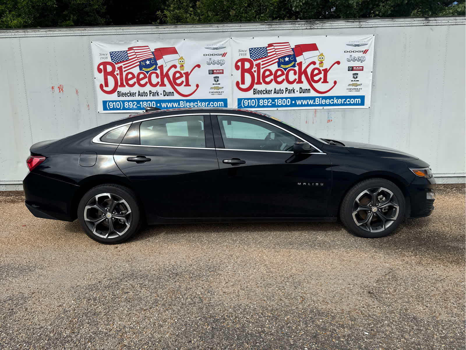 Used 2022 Chevrolet Malibu 1LT with VIN 1G1ZD5ST6NF162289 for sale in Dunn, NC