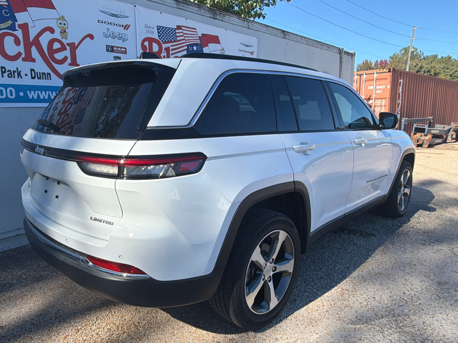 Used 2024 Jeep Grand Cherokee Limited SUV