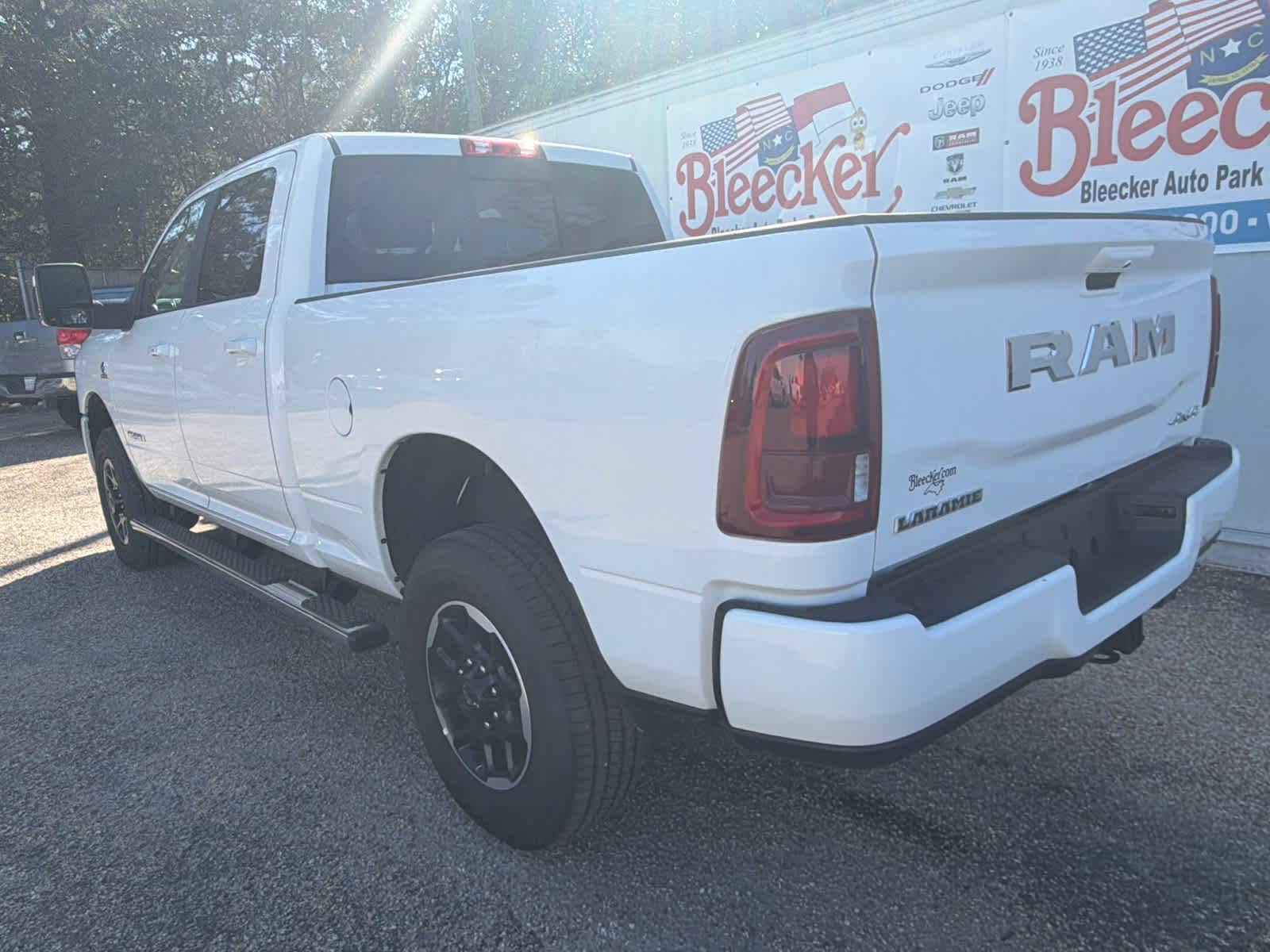 2025 RAM 2500 Laramie - Photo 8